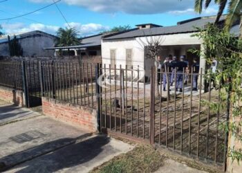 Hallaron a un hombre muerto en su casa en Chaco: tenía los pies atados