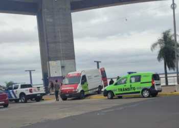 Puente General Belgrano: una mujer se arrojó al río Paraná y murió pese al rescate