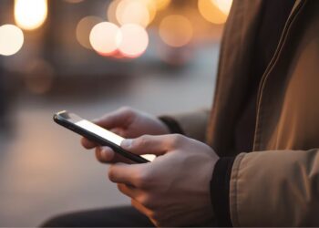 Te contactan por Mercado Libre y vacían tu cuenta bancaria: cómo es esta nueva estafa virtual