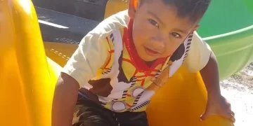 “¿Qué le hicieron?”: el desgarrador reclamo de la mamá del corazón de Ángel