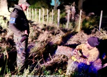 Caminó desde Corrientes para hablar con un sacerdote y terminó perdida en una zona rural