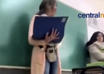 “¿Creen que soy una bruja? No conocen lo peor de mí”: el video de una directora que explotó contra un curso