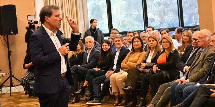 Claudio Zuchovicki llegó a Corrientes y habló sobre el futuro de la economía real