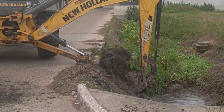 Esquina: las lluvias acumulan 42 milímetros y mantienen cortada una importante intersección