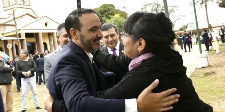 Valdés acompañó a la comunidad de Mburucuyá en su fiesta patronal por San Antonio de Padua