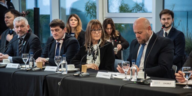 Responsabilidad Fiscal: Corrientes participó de la reunión encabezada por el ministro Caputo