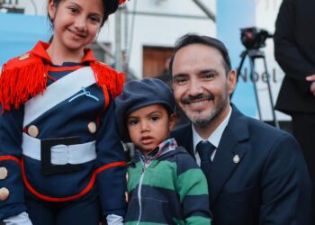 Juan Pablo Valdés encabezó el acto por el primer Día Provincial del Granadero Correntino